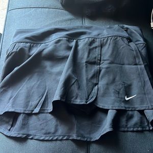 Nike tennis skirt size large